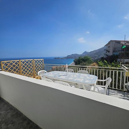 Nuova Casa Giulia Letojanni Exterior foto