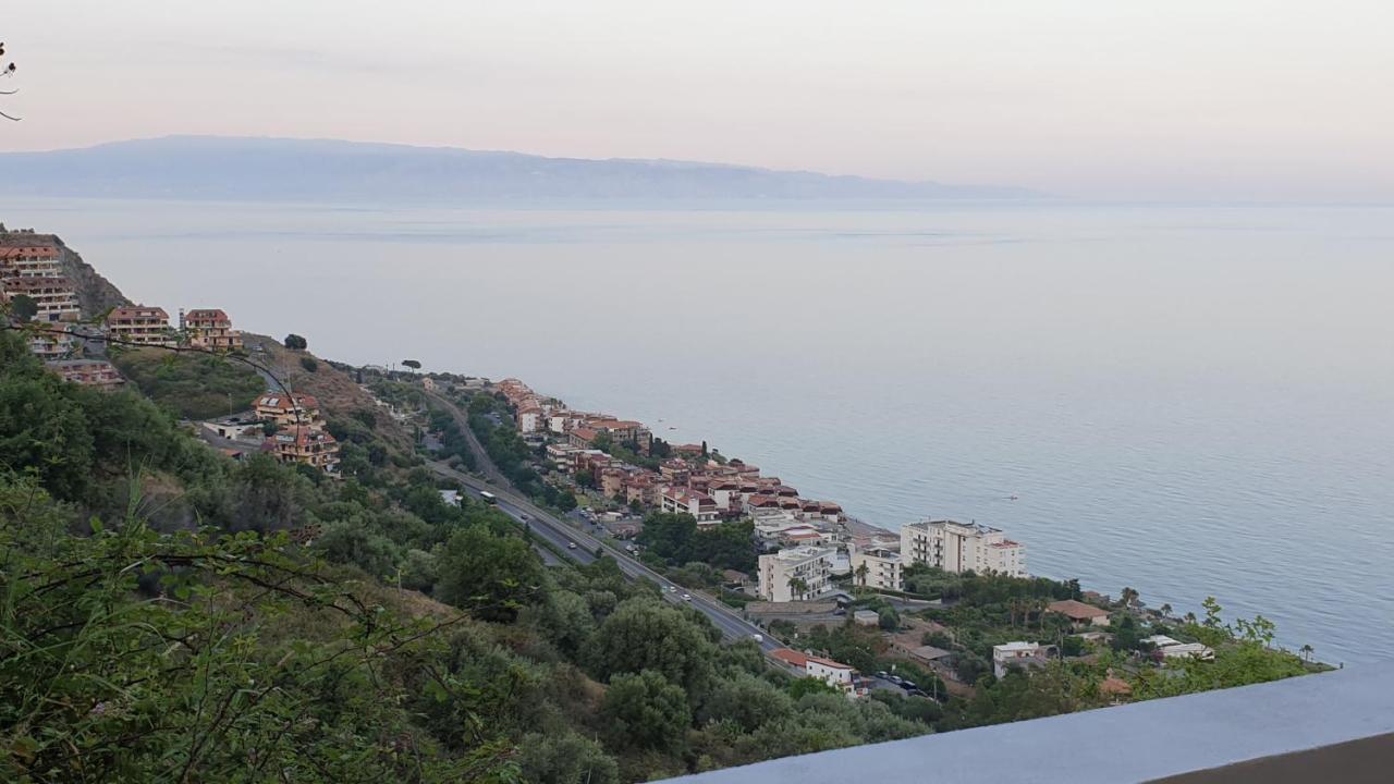 Nuova Casa Giulia Letojanni Exterior foto
