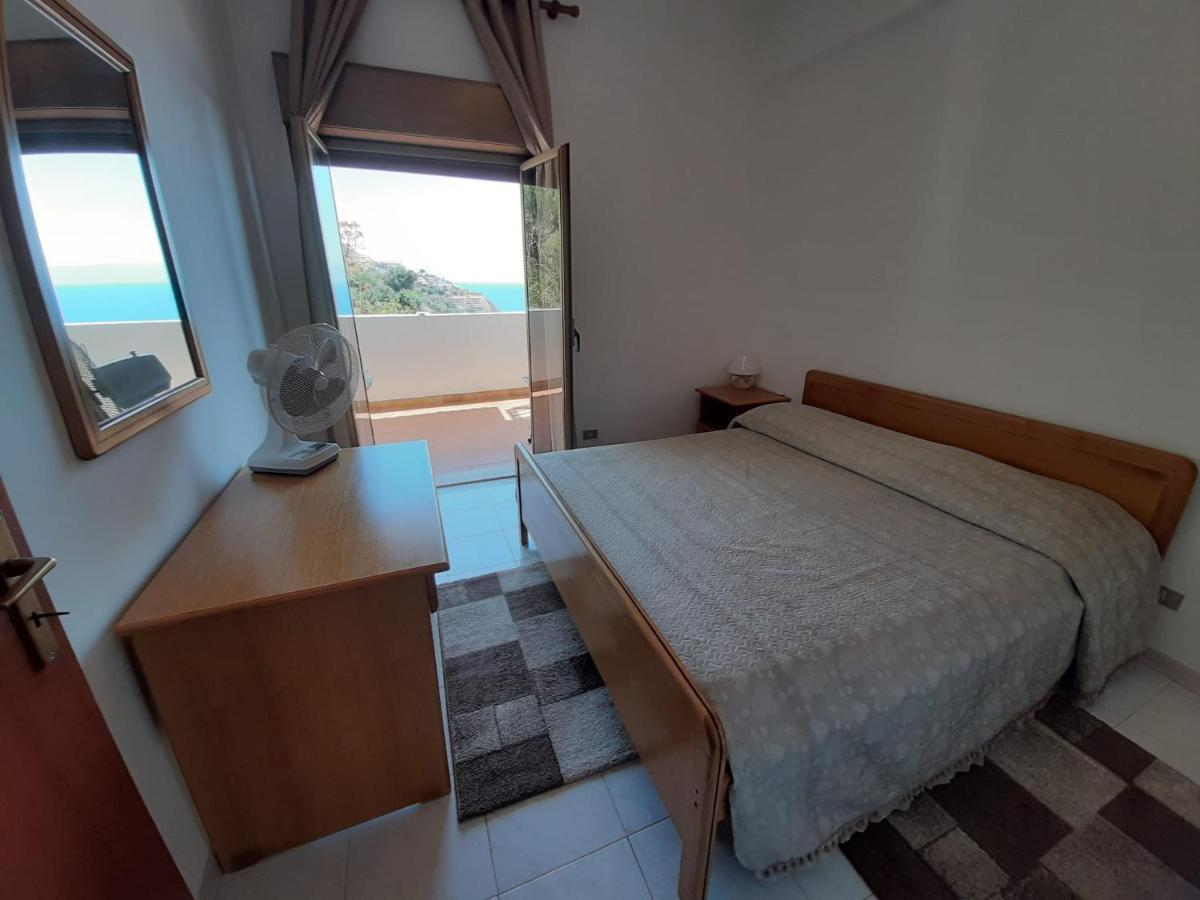 Nuova Casa Giulia Letojanni Exterior foto