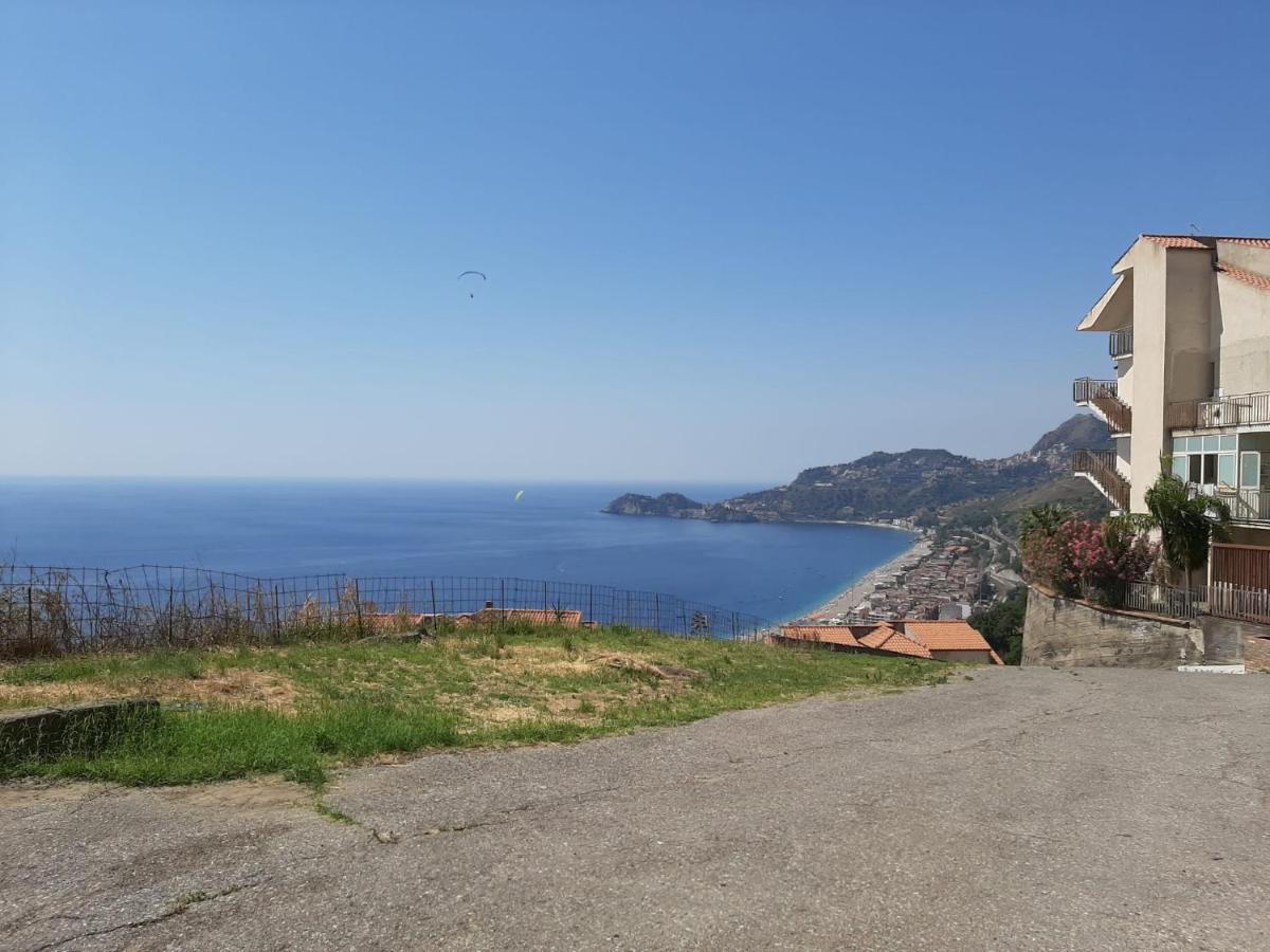 Nuova Casa Giulia Letojanni Exterior foto
