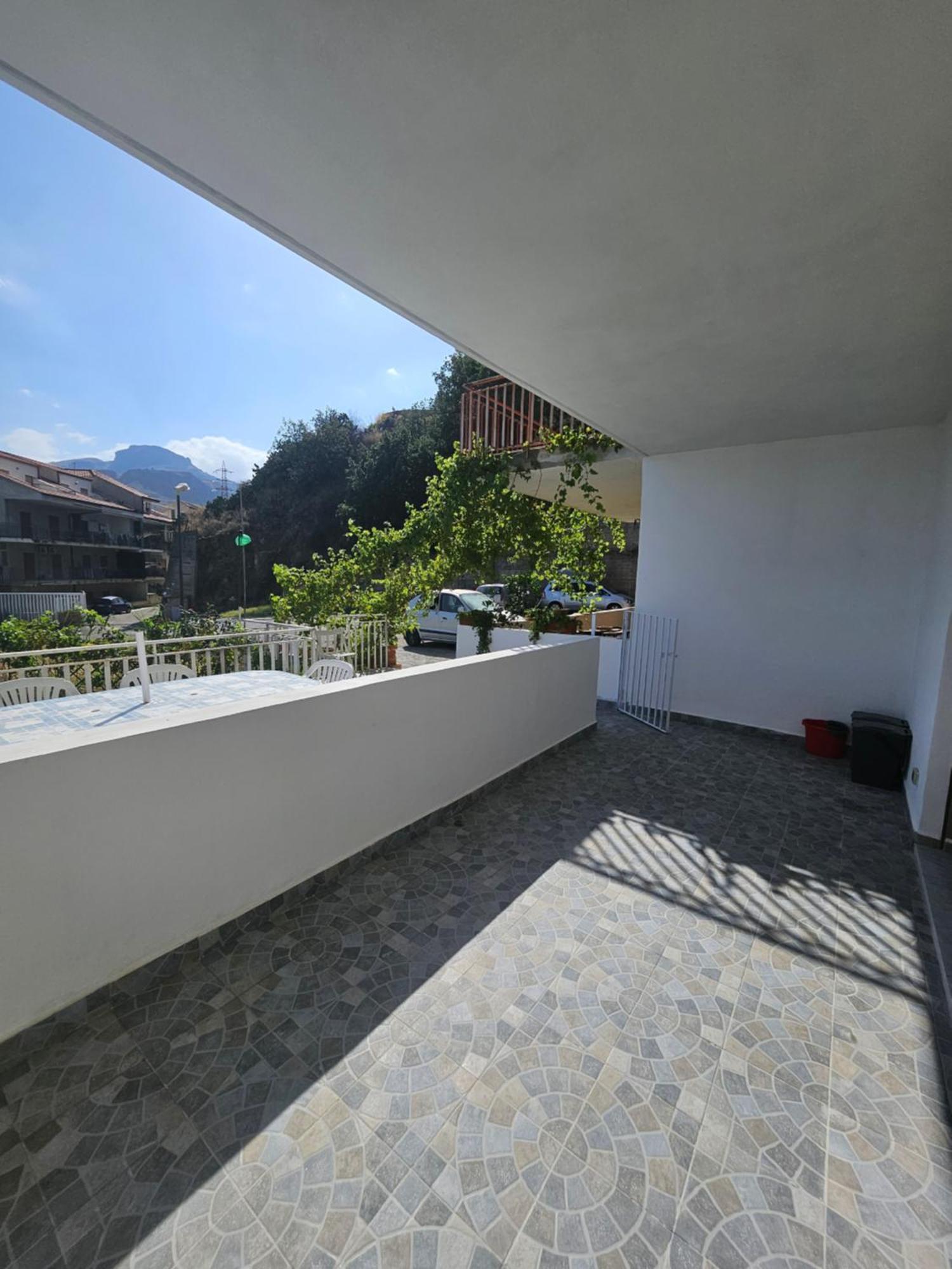 Nuova Casa Giulia Letojanni Exterior foto