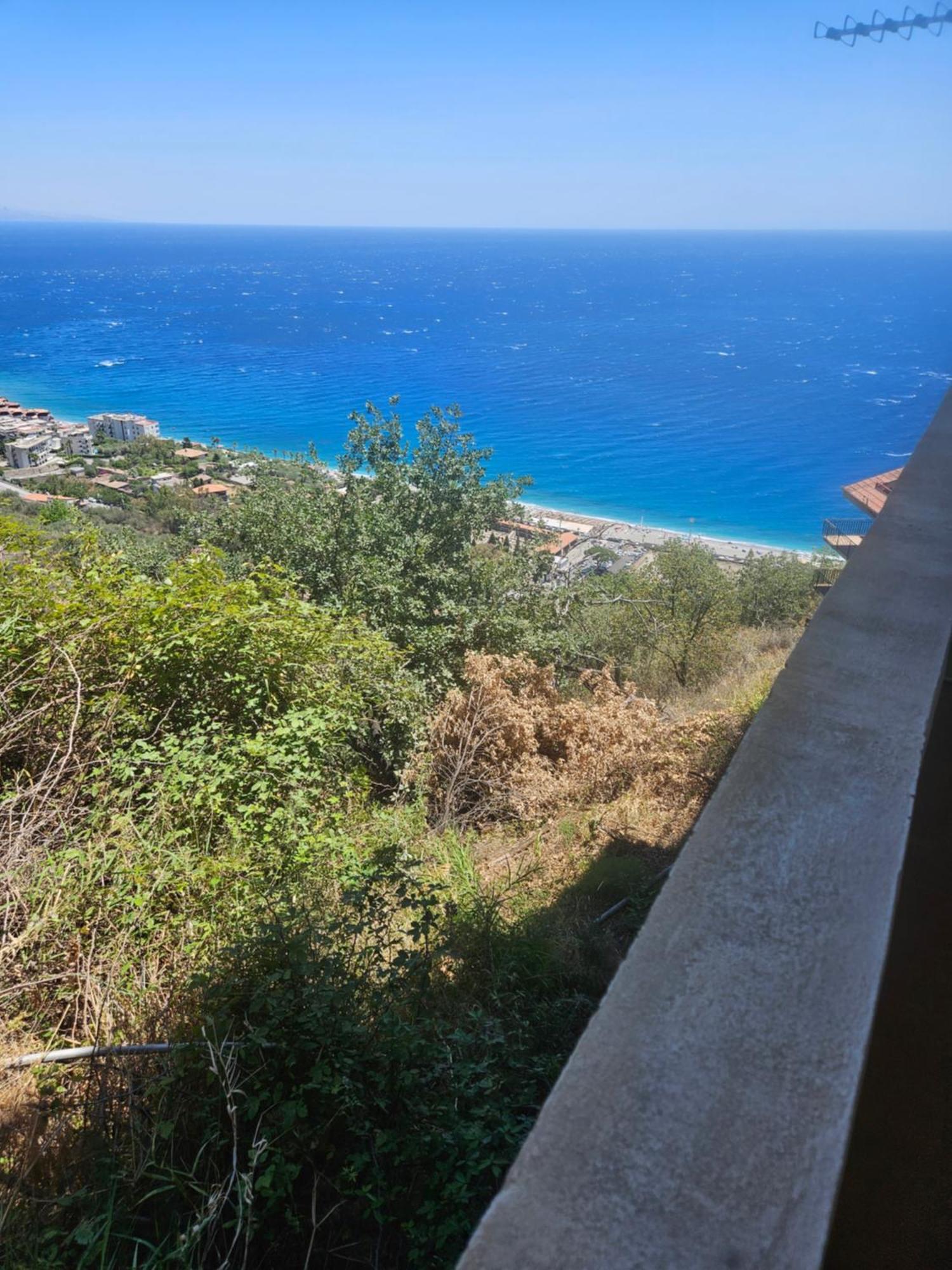 Nuova Casa Giulia Letojanni Exterior foto