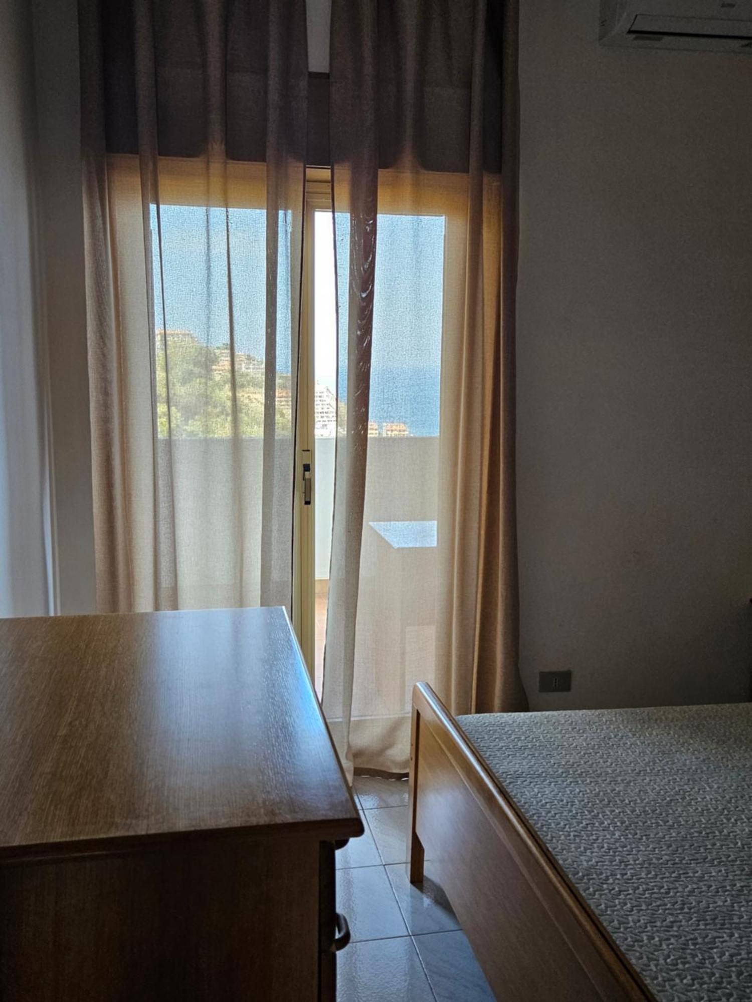 Nuova Casa Giulia Letojanni Exterior foto